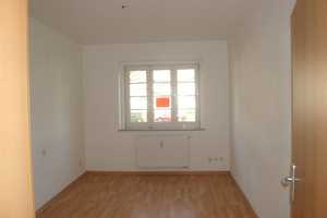 Große, sonnige Wohnküche mit Erkerbereich -  Bad mit Fenster - Balkon – Heimgarten 112, 9126 Chemnitz – Vorschaubild 14
