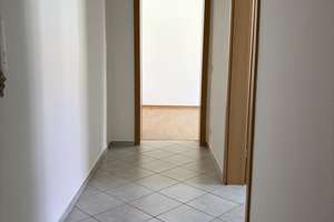 Charmante 2-Zimmer-Wohnung mit Tageslichtbad in ruhiger Lage – Amsdorfstraße 3, 39112 Sudenburg, Magdeburg – Vorschaubild 2