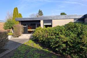Großer Bungalow auf Traumgrundstück / Nutzung als 2 Parteienhaus möglich – Grunewaldstraße 90, 41066 Flughafen, Mönchengladbach – Vorschaubild 2