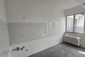 Großzügige sanierte 5 Zimmer Etagenwohnung in Rüttenscheid mit Balkon, Gäste Bad, Aufzug, 4. OG – Kortumstr. xxx -, 45130 Rüttenscheid, Essen – Vorschaubild 8
