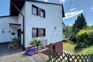Ein Haus, viele Möglichkeiten! Einfamilienhaus mit vermieteter Einliegerwohnung – Die vollständige Adresse der Immobilie erhältst du vom Anbieter., 51381 Lützenkirchen, Leverkusen – Vorschaubild 2