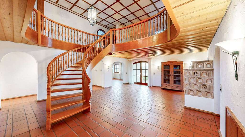 Immobilie in Eibelstadt - Außergewöhnliches Architektenhaus in Bestlage von Eibelstadt - Bild 2