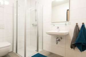 Ideal für Pärchen / Studenten / Praktikanten.  Ab 1 Monat Laufzeit – Ottobrunner Str. 12, 81737 Ramersdorf, München – Vorschaubild 12