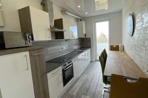 Klimatisierte und Vollständig renovierte Wohnung mit 3 Zimmern, Balkon und Einbauküche in Düsseldorf