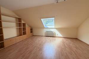 Haus mit Garten und Garage – Viel Raum für individuelle Wohnideen – Die vollständige Adresse der Immobilie erhältst du vom Anbieter., 42659 Burg/Höhscheid, Solingen – Vorschaubild 9
