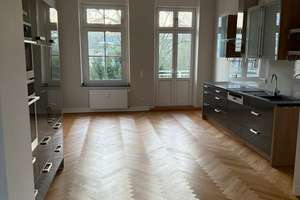 2-Zimmer-Altbauwohnung mit Balkon in Mönchengladbach – Albertusstraße 51, 41061 Gladbach, Mönchengladbach – Vorschaubild 2