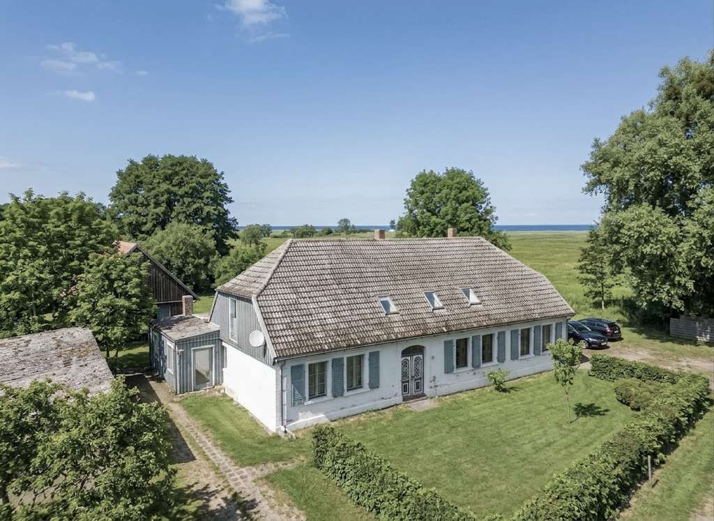 Immobilie in Vogelsang-Warsin - Historie trifft Komfort - ehem. Hof des Kahnschiffers: antike Öfen + Holzdielen 900m vom Haffstrand - Bild 0