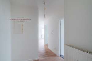 frisch renoviert und bezugsfrei -
Kompakte Singlewohnung mit Balkon & Stellplatz im Leipziger Weste – Carl-Meyer-Straße 5 WE53, 4178 Böhlitz-Ehrenberg, Leipzig – Vorschaubild 5