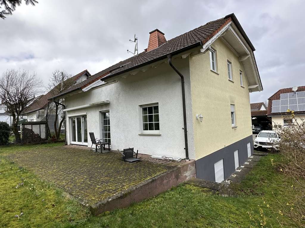 Immobilie in Hirzenhain - Provisionsfrei f. Käufer:
Vermietetes EFH gemischt genutzt - naturnahe Ruhe direkt am Ortsrand - Bild 4