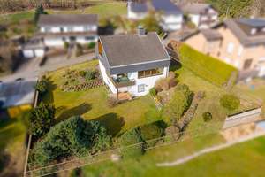 Wohnen mit Aussicht – Einfamilienhaus mit großem Garten in Fürth – Die vollständige Adresse der Immobilie erhältst du vom Anbieter., 64658 Fürth – Vorschaubild 4