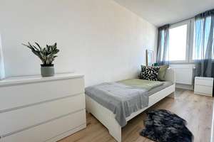 Zwei möblierte Zimmer frei in moderner WG – Wiener Straße 81, Frankfurt-Oberrad!