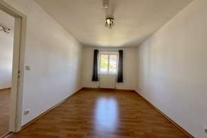 ***Attraktive 3-ZKB-Erdgeschosswohnung mit Balkon in Krumbach(Schwaben) - Provisionsfrei! – Gärtnerweg 9, 86381 Krumbach (Schwaben) – Vorschaubild 12