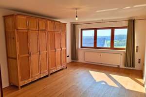 Großzügige 3-Zimmer-EG-Wohnung inkl. Garage und großer Terrasse mit traumhaftem Ausblick – Die vollständige Adresse der Immobilie erhältst du vom Anbieter., 90768 Vach, Flexdorf, Ritzmannshof, Fürth – Vorschaubild 7