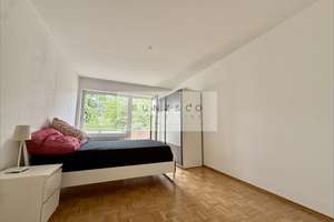 Renovierte Wohnung mit Südloggia, Einbauküche und TG-Stellplatz – Becherstr. 3, 80686 Sankt Ulrich, München – Vorschaubild 5
