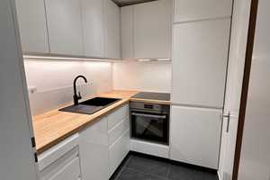Möbliertes 1,5 Zimmer Design-Apartment mit Garten –  Erstbezug am Olympiapark – Helene-Lange-Weg 7, 80637 München – Vorschaubild 7