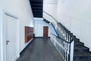 Repräsentative Altbauresidenz in ikonischer Lage am Strausberger Platz – Die vollständige Adresse der Immobilie erhältst du vom Anbieter., 10243 Friedrichshain, Berlin – Vorschaubild 2
