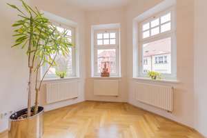 Herzogpark/Bogenhausen: 4-Zimmer-Wohnung mit Dachterrasse, Balkon und Garten – Kolbergerstr 18, 81679 Herzogpark, München – Vorschaubild 2