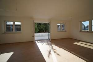 schönes zentrumsnahes Einfamilienhaus mit viel Platz und Dachterrasse in Geisenhausen – 84144 Geisenhausen – Vorschaubild 11
