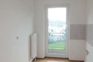 Beliebt im 1. Obergeschoss mit Balkon zur Hofseite – Clausstraße 106, 9126 Lutherviertel, Chemnitz – Vorschaubild 3