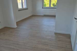 Modernisiertes Einfamilienhaus mit Garten & Garage in Hadamar – Die vollständige Adresse der Immobilie erhältst du vom Anbieter., 65589 Hadamar – Vorschaubild 2