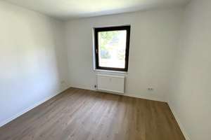 Einziehen statt renovieren. / Move in instead of renovating. – Schulstraße 16, 29339 Wathlingen – Vorschaubild 6
