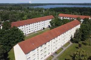 Dreiraumwohnung mit ebenerdiger Dusche – Thomas-Müntzer-Straße 10, 4552 Borna – Vorschaubild 1