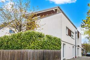 ** RESERVIERT ** Sehr gepflegte DHH in Obermenzing mit Solarthermie, Kamin & ausgebautem DG ** – Die vollständige Adresse der Immobilie erhältst du vom Anbieter., 81247 Obermenzing, München – Vorschaubild 2