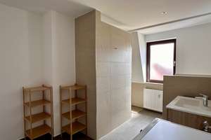Frisch Renovierte WG direkt an der Uni Erlangen  – 91052 Markgrafenstadt, Erlangen – Vorschaubild 9
