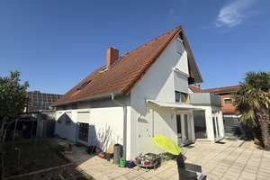 Großzügige Terrassenwohnung, Pool, Garten – plus zwei Wohnungen mit sicheren Mieteinnahmen – Die vollständige Adresse der Immobilie erhältst du vom Anbieter., 67551 Horchheim, Worms – Vorschaubild 5