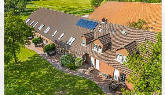 Bild von Ferienhausanlage mit 8 Wohneinheiten in idyllischer Deichlage
