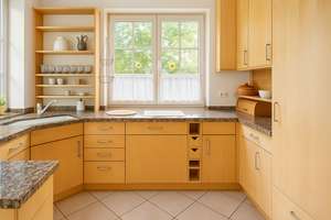 Ankommen, durchatmen, wohlfühlen – Ihr neues Zuhause mit Kamin und Gartenidylle – Kreuzeckstraße 3B, 82194 Gröbenzell – Vorschaubild 3