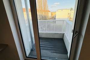 Moderne möblierte Wohnung direkt in Adlershof mit EBK sowie Balkon!!!! – Otto-Franke-Straße 45, 12489 Adlershof, Berlin – Vorschaubild 13