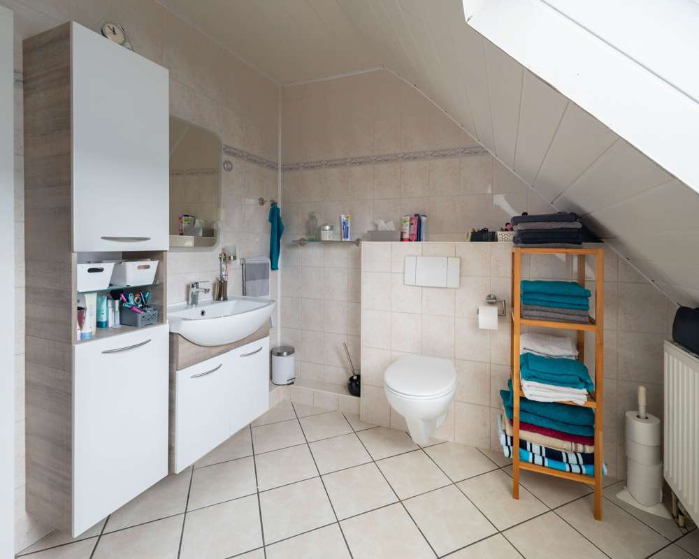 Immobilie in Norstedt - Solide gebaut, energetisch durchdacht und gut gelegen: familiengerechtes Einfamilienhaus in Viöl. - Bild 2