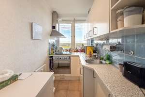 Hoch hinaus investieren – 2-Zimmer-Wohnung mit Balkon und Perspektive – Die vollständige Adresse der Immobilie erhältst du vom Anbieter., 27568 Mitte, Bremerhaven – Vorschaubild 7