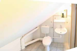 Zweifamilienhaus auf großzügigem Grundstück, sofort bezugsfrei. Heizung 2017 modernisiert!  – Die vollständige Adresse der Immobilie erhältst du vom Anbieter., 81243 Aubing-Süd, München – Vorschaubild 18