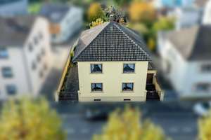 Raum für Ihre Vision - Zweifamilienhaus mit erheblichem Neubaupotenzial – Die vollständige Adresse der Immobilie erhältst du vom Anbieter., 68723 Schwetzingen – Vorschaubild 2