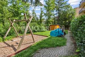 Property thumbnail 16