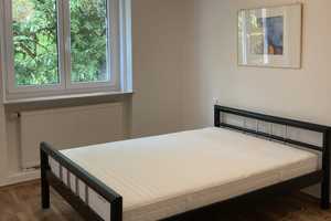Zentrale Lage, möblierte 2-Zimmer-Wohnung mit Terrasse – Stuttgart – Vorschaubild 4