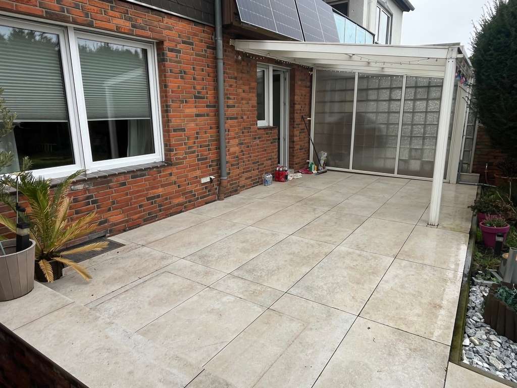 Immobilie in Pulheim - Pulheim-Mitte: Viel Platz für die Familie und schöner Garten - Bild 0