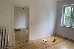 Dölitz-Dösen* tolle 2 Raum-Wohnung  mit Balkon * Dielenfußboden* Tageslichtbad*  – 4279 Dölitz-Dösen, Leipzig – Vorschaubild 1