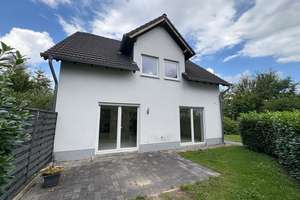 Modernes Einfamilienhaus mit Top-Energiewerten in zentrumsnaher Lage von Gummersbach – Die vollständige Adresse der Immobilie erhältst du vom Anbieter., 51643 Gummersbach – Vorschaubild 1