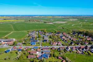 Viel Platz für Ihre Ideen – Gemütliches, modernisiertes Wohnhaus nahe der Küste – Die vollständige Adresse der Immobilie erhältst du vom Anbieter., 26434 Wangerland – Vorschaubild 3