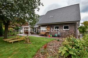 RESERVIERT ***Familienidyll in Ostrhauderfehn*
Traumhaus mit privatem Elternbereich * Wohlfühlen fü – Die vollständige Adresse der Immobilie erhältst du vom Anbieter., 26842 Ostrhauderfehn – Vorschaubild 99