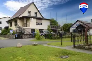Besser gehts nicht: Zwei Häuser in Seelow (MOL), Ihre Chance auf Selbständigkeit mit Familienoase – Märkisch-Oderland (Kreis) – Vorschaubild 1