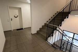 Moderne 2-Zimmer-Wohnung mit Westbalkon, Ostloggia, Aufzug & Carport in der Fürther Südstadt – Fichtenstraße 43, 90763 Nördliche Südstadt, Fürth – Vorschaubild 12