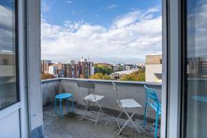 Bezugsfreie, helle Altbauwohnung mit Balkon im herrschaftlichen Gründerzeithaus in Berlin-Schöneberg – Die vollständige Adresse der Immobilie erhältst du vom Anbieter., 10783 Schöneberg, Berlin – Vorschaubild 3