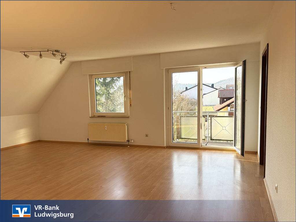 Immobilie in Freudental - Sofort frei: Großzügige, gepflegte 4-Zimmer-Maisonette-ETW 
mit Balkon und TG-Stellplatz - Bild 2