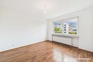 Viel Platz zum Wohnen – 4-Zimmer-Wohnung mit Balkon und Aufzug – 93053 Kasernenviertel, Regensburg – Vorschaubild 3