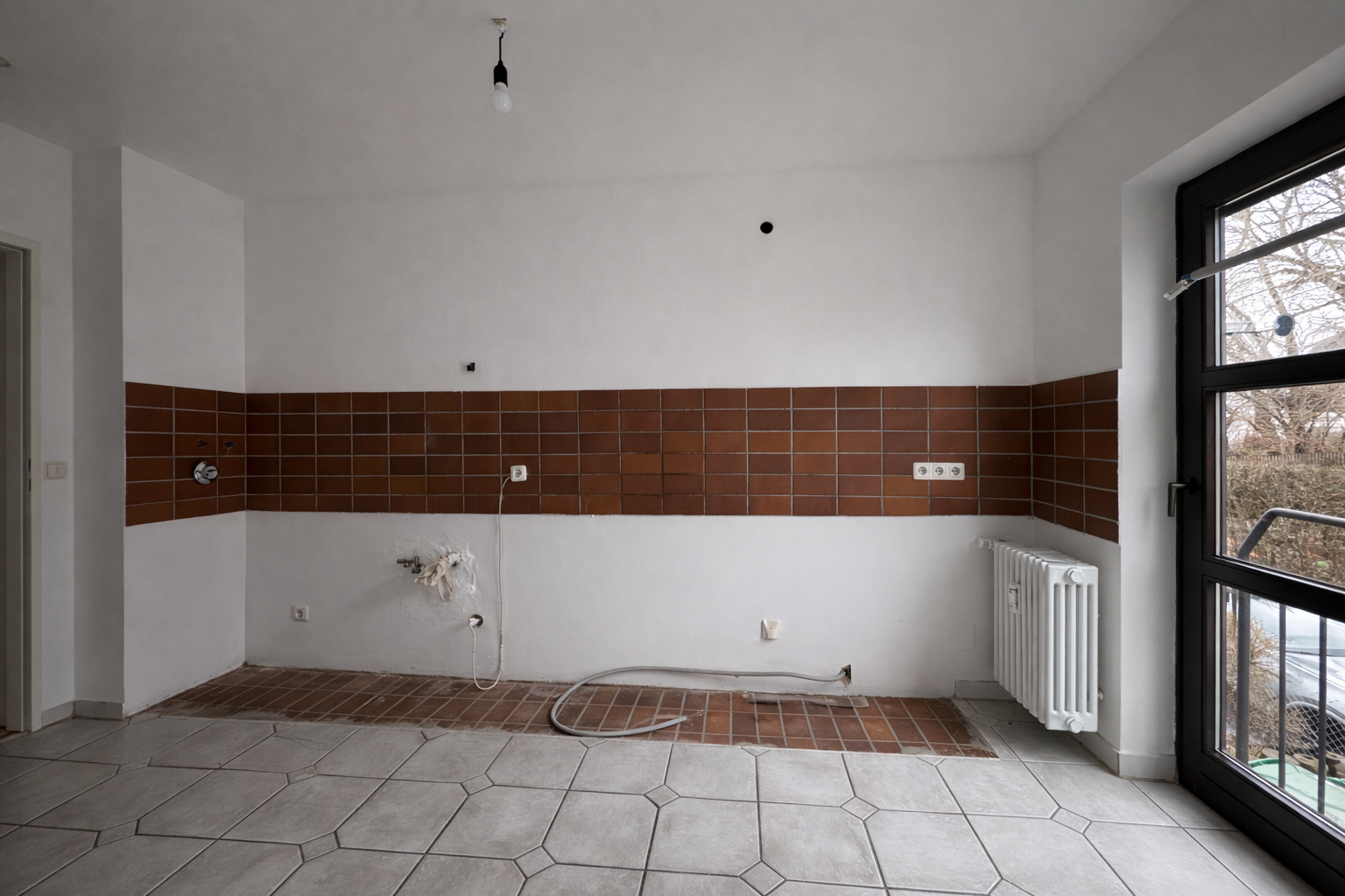 Immobilie in Grünwald - Den eigenen Geschmack verwirklichen! 4-Zimmer-Wohnung in bester Ortskernlage mit zwei Balkonen - Bild 0