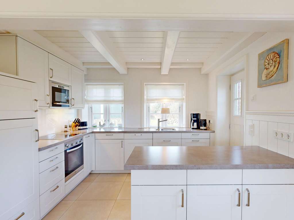 Immobilie in Oldsum - Wohnen unter Reet – idyllisches Anwesen mit schönem Grundstück - Bild 4